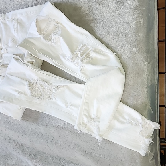 American Eagle Next Level Stretch Jeans - Picture 2 of 3